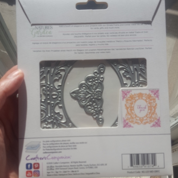 NEW crafting embossing and dies - Picture 7 of 7